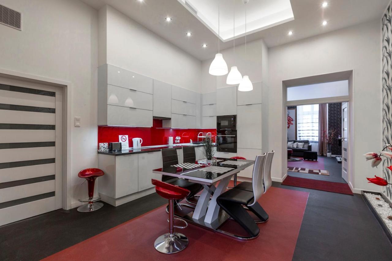 Exclusive Marilyn Apartment In The Heart Of Будапеща Екстериор снимка