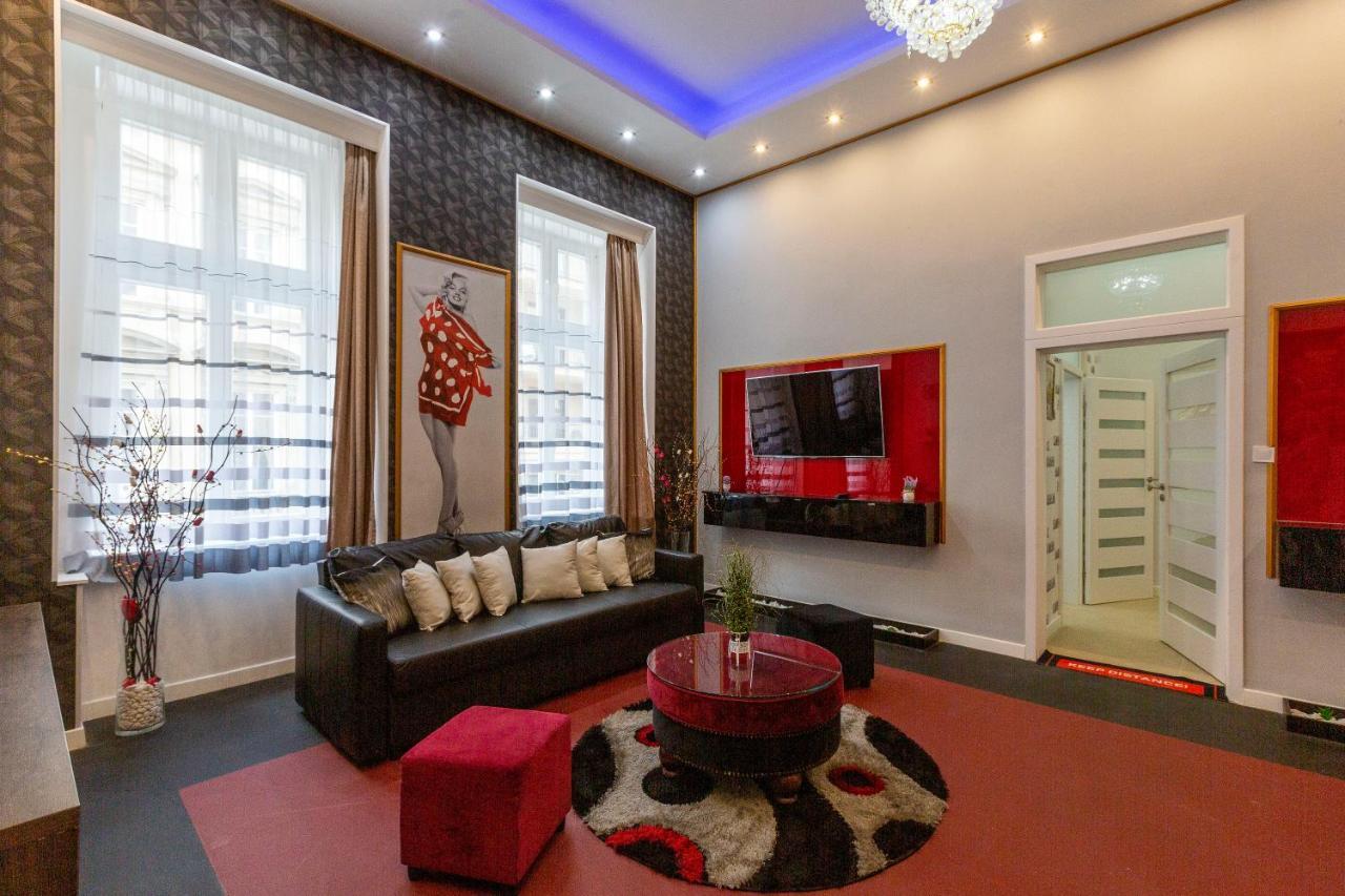 Exclusive Marilyn Apartment In The Heart Of Будапеща Екстериор снимка